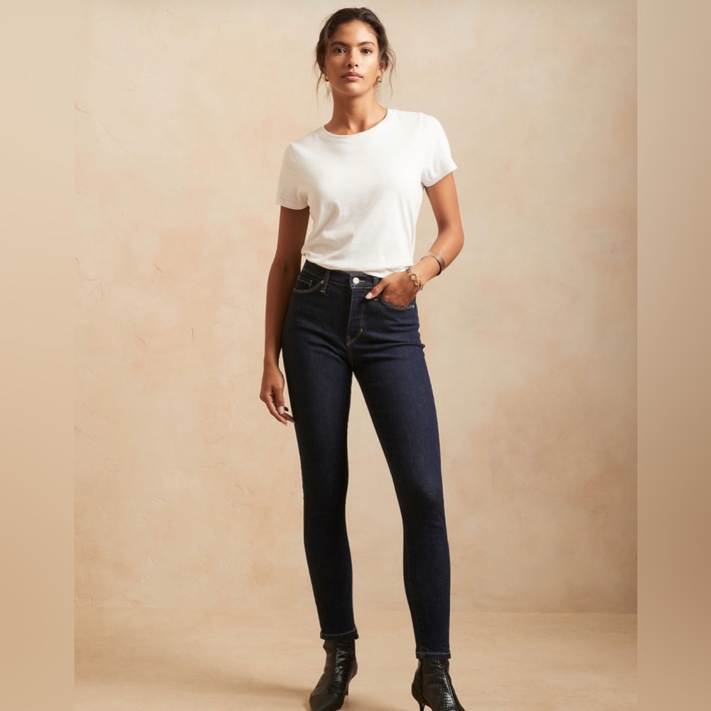 Banana Republic Dark Blue Wash Limited Edition Skinny Jeans, Women’s Sz 25 /0P.